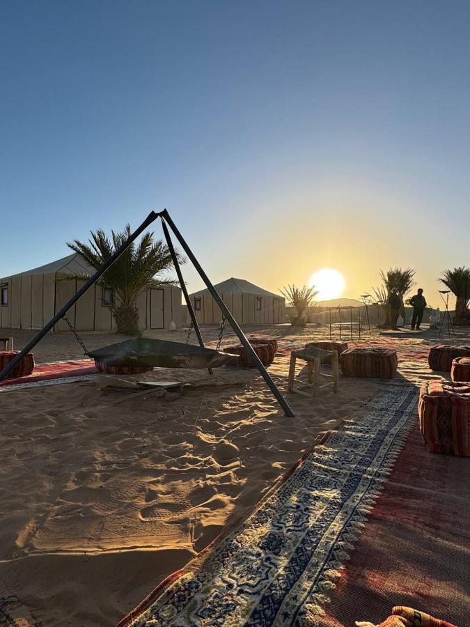 Sahara Dunes Luxury Camp Merzouga Eksteriør bilde