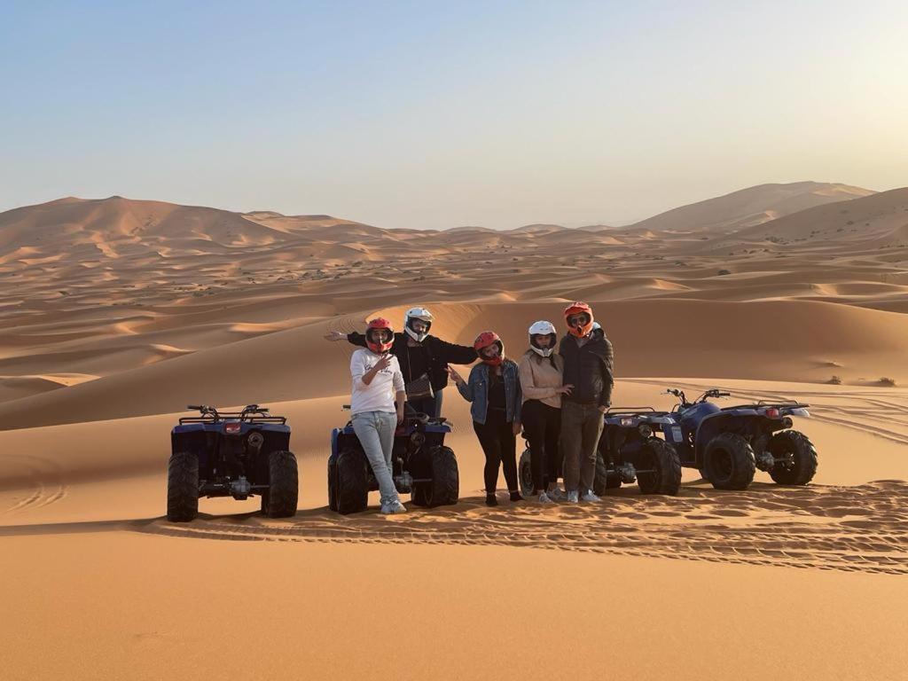 Sahara Dunes Luxury Camp Merzouga Eksteriør bilde