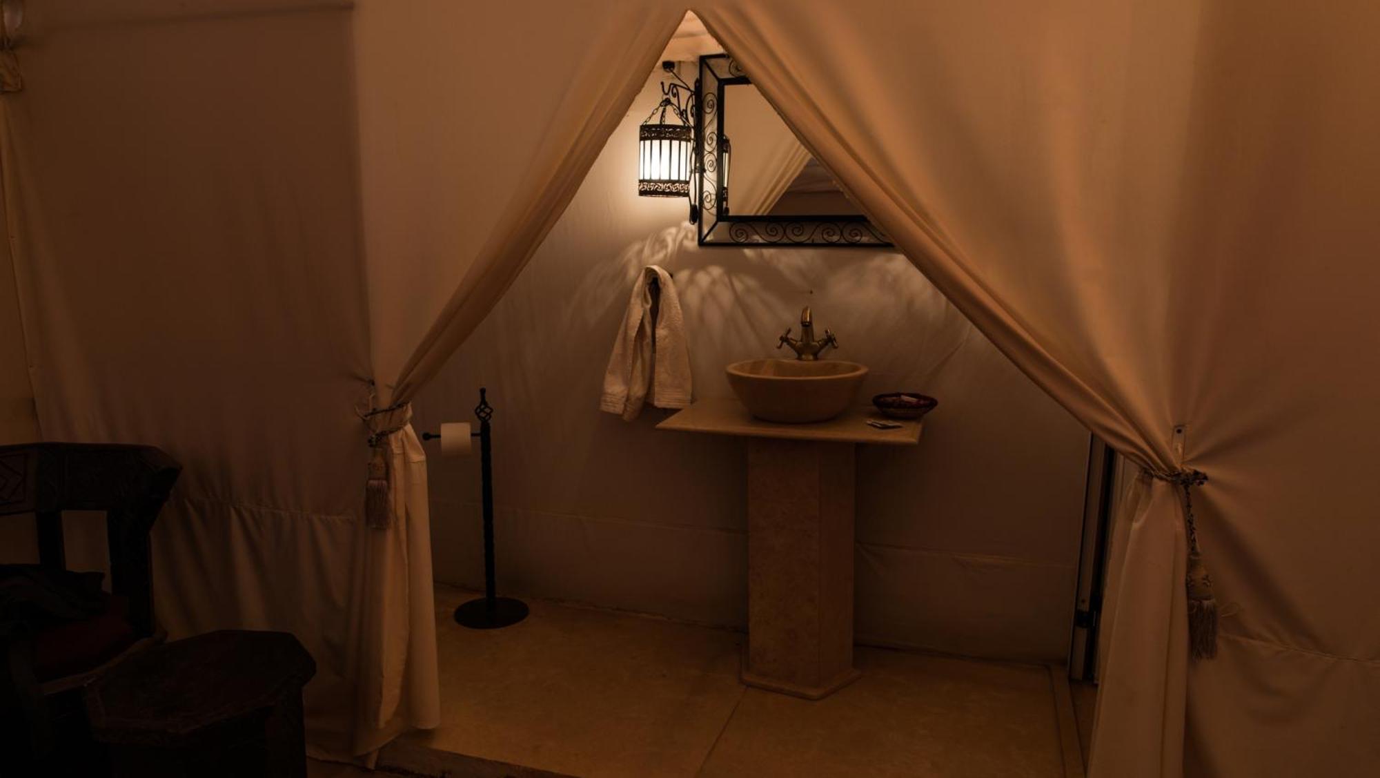 Sahara Dunes Luxury Camp Merzouga Eksteriør bilde